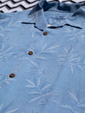 -XXL- 100% Silk TOMMY BAHAMA Hawaiian Shirt | Mens Summer Vacation Casual